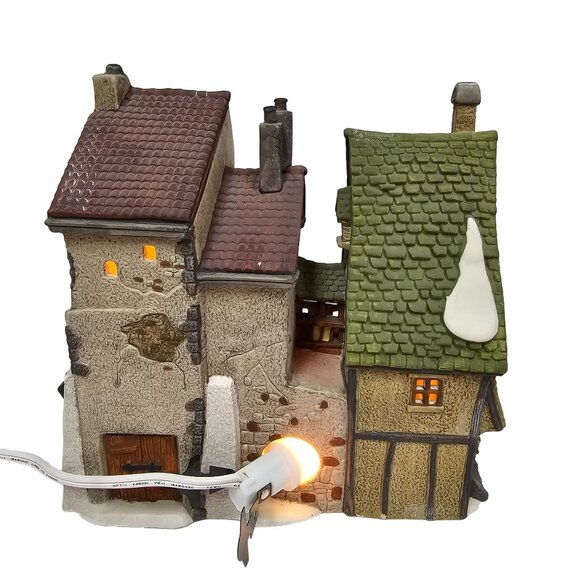 Dept 56 Dickens Village Heritage Collection Fagin's Hide-A-Way Lighted Building - Picture 7 of 12